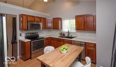 9712 Indigo Ln in Fishers, IN - Building Photo - Building Photo