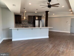 1811 Ridge Ave in Philadelphia, PA - Building Photo - Building Photo