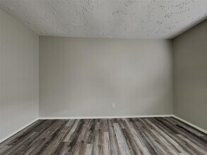 11122 Drakeland Dr in Humble, TX - Building Photo - Building Photo