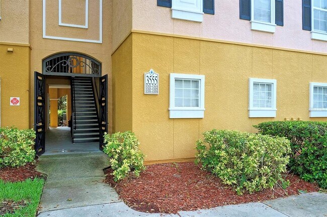 3555 Conroy Rd in Orlando, FL - Foto de edificio - Building Photo