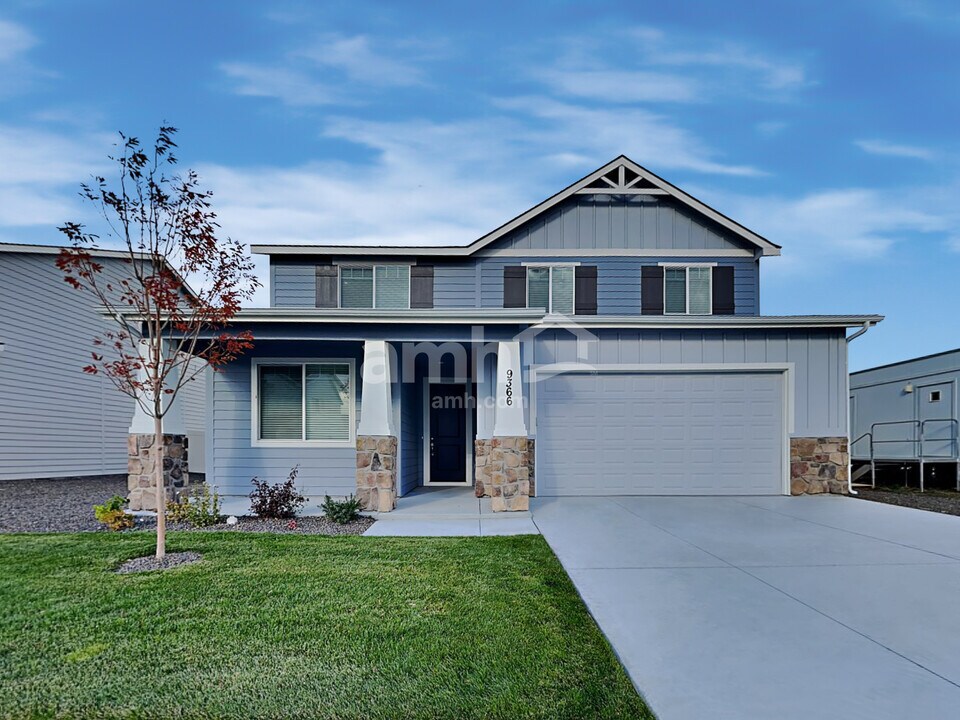 9366 Wabash St in Star, ID - Building Photo