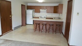 1810 N 10th Ave in Wausau, WI - Building Photo