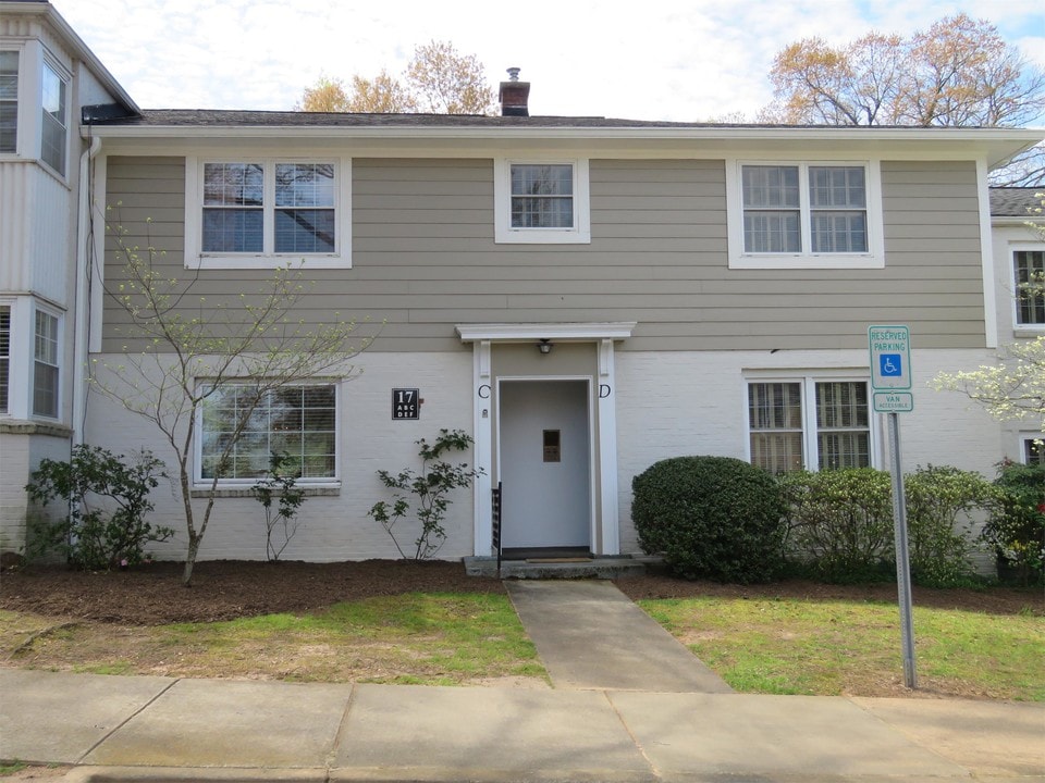 100 Lewis Dr-Unit -1 in Greenville, SC - Foto de edificio