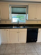 610 SE 22nd Ln in Homestead, FL - Building Photo - Building Photo