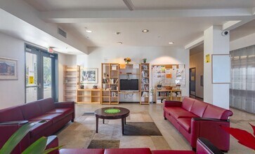 598 Columbia Ave in San Jose, CA - Foto de edificio - Building Photo