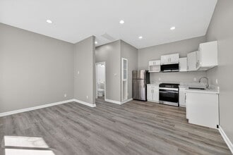 4089 Daves Way in San Diego, CA - Building Photo - Building Photo