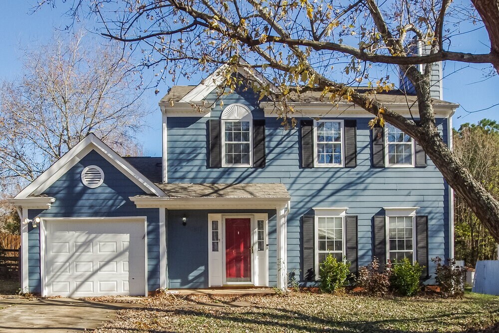 9817 Ashley Farm Dr in Matthews, NC - Building Photo