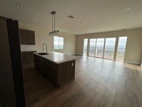 423 Valley Heights Dr, Unit Front House in Oceanside, CA - Building Photo - Building Photo