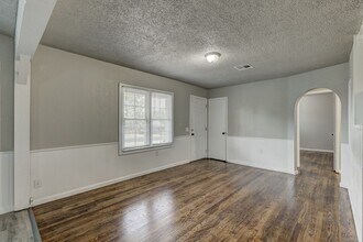 10724 Le Jean Dr in Midwest City, OK - Building Photo - Building Photo