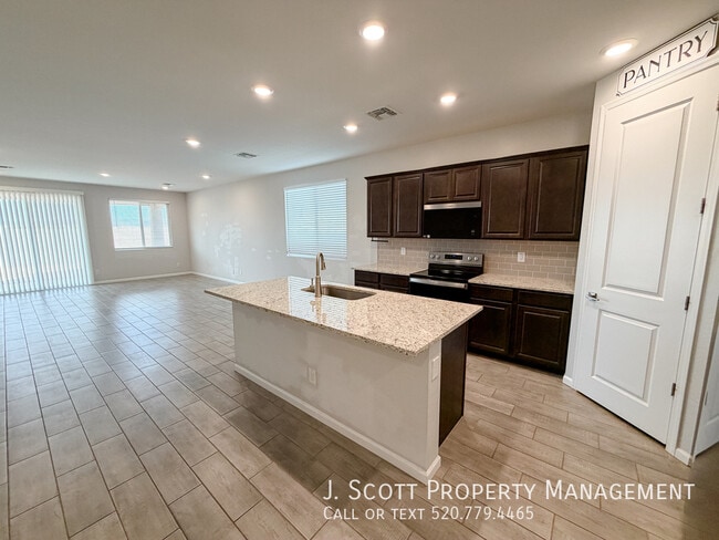 18266 W Paraiso Dr in Surprise, AZ - Building Photo - Building Photo