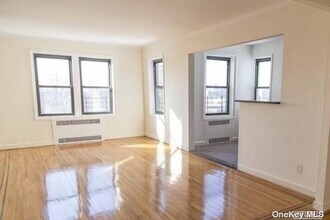 165-20 Highland Ave in Queens, NY - Building Photo - Building Photo