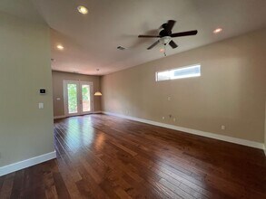 4608 Windy Brook Dr in Austin, TX - Building Photo - Building Photo