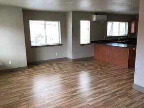 150 E 15th Ave in Eugene, OR - Foto de edificio - Building Photo