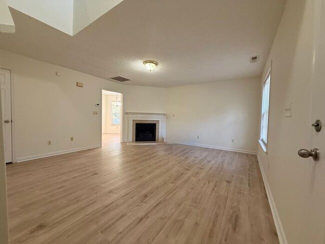 1529 Crag Burn Ln in Raleigh, NC - Building Photo - Building Photo