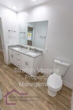 2325 W Mobile Ln in Phoenix, AZ - Building Photo - Building Photo
