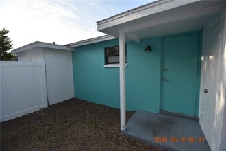 403 Milwaukee Ave in Dunedin, FL - Building Photo - Building Photo