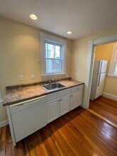 32 Pearson Rd, Unit #1 in Somerville, MA - Building Photo - Building Photo