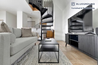 201 E 4th St in Austin, TX - Building Photo - Building Photo