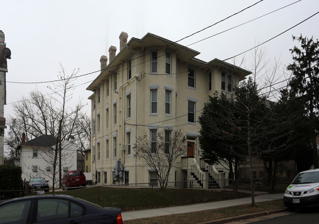 832 Rittenhouse St NW in Washington, DC - Building Photo - Building Photo