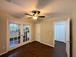 815 Meadowstone Dr in Winston-Salem, NC - Building Photo - Building Photo