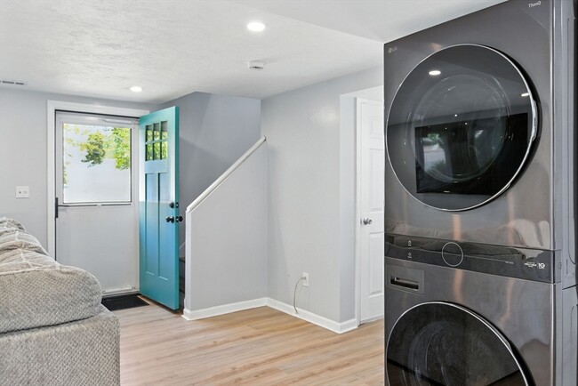 21 Petipas Ln in Randolph, MA - Building Photo - Building Photo