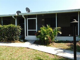 454 7th Pl in Vero Beach, FL - Building Photo