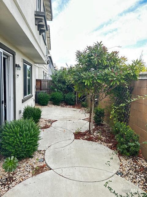 2056 Parsons Dr in Fairfield, CA - Building Photo