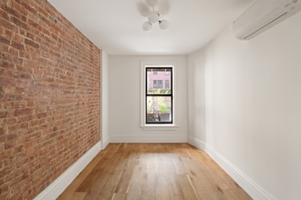 398 Putnam Ave in Brooklyn, NY - Building Photo - Building Photo