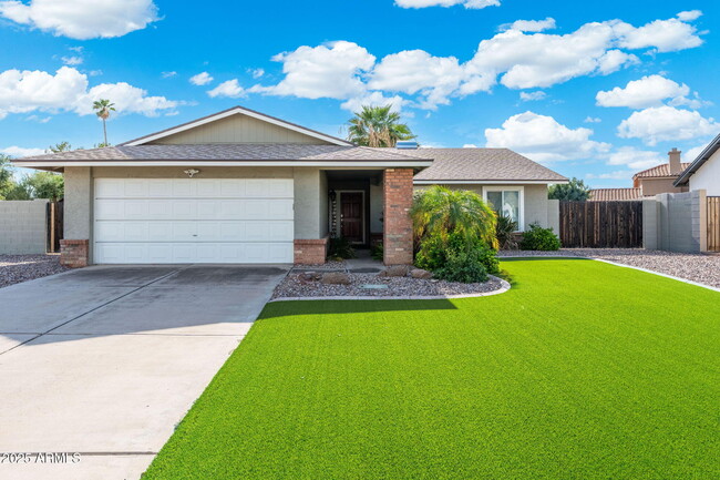 15430 N 51st Pl in Scottsdale, AZ - Building Photo - Building Photo