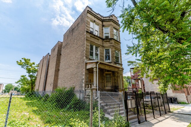 1141 S Francisco Ave-Unit -3R in Chicago, IL - Building Photo