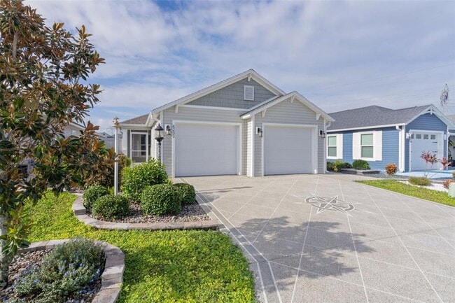 property at 6230 Dingman Wy