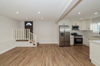 1333 87th Ave in Oakland, CA - Building Photo - Building Photo