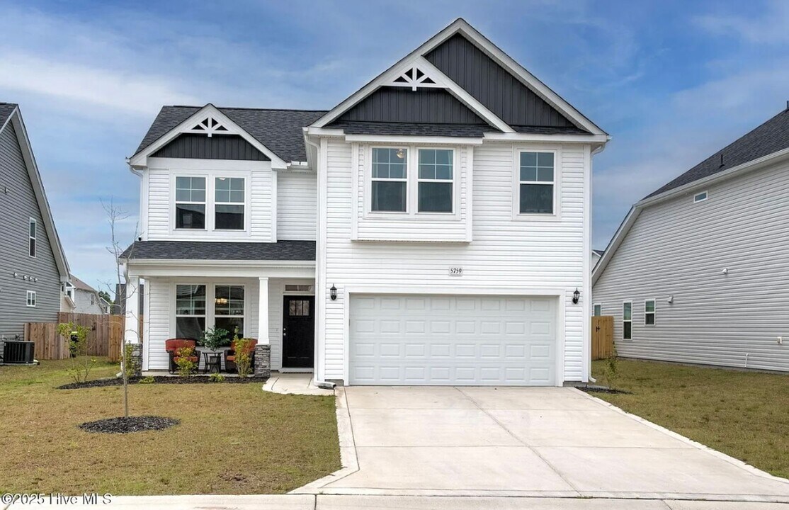 5759 Orchardgrass Rd in Leland, NC - Building Photo