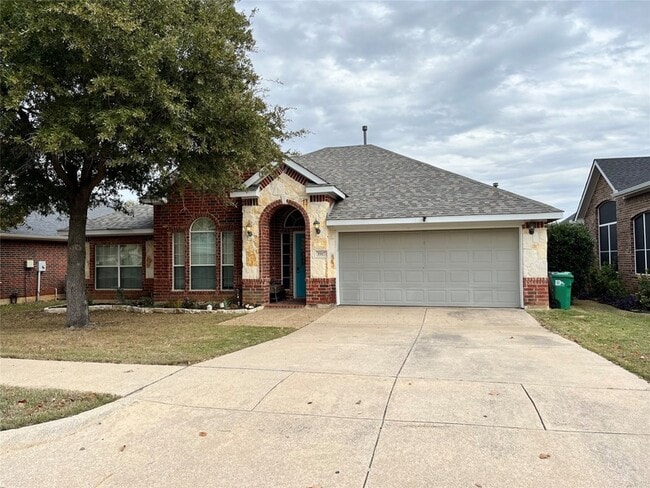3917 Miramar Dr