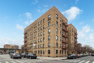 3505 30th St in Long Island City, NY - Building Photo