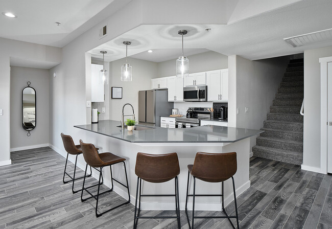 Four Peaks in Fountain Hills, AZ - Building Photo - Building Photo