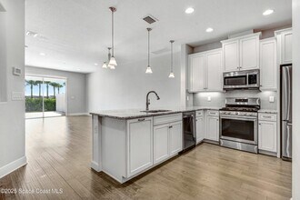 8313 Loren Cove Dr in Melbourne, FL - Building Photo - Building Photo