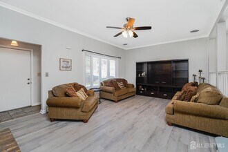 371 Alpine St in Perth Amboy, NJ - Building Photo - Building Photo