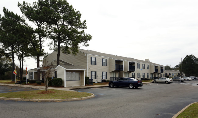 Brookley Pointe in Mobile, AL - Foto de edificio - Building Photo