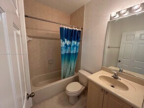 1406 SE 26th Ct in Homestead, FL - Building Photo - Building Photo