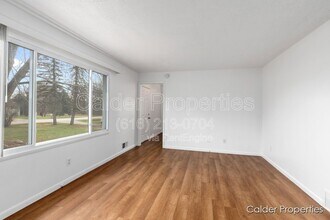 6681 Egan Ave SE in Caledonia, MI - Building Photo - Building Photo