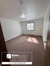 554 E Slifer St, Unit 3 in Portage, WI - Building Photo - Building Photo