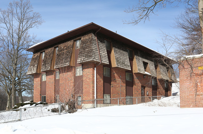 4 Oldham Ave in Waterbury, CT - Building Photo - Building Photo