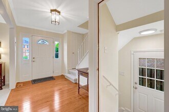 6868 Chelsea Rd in McLean, VA - Building Photo - Building Photo