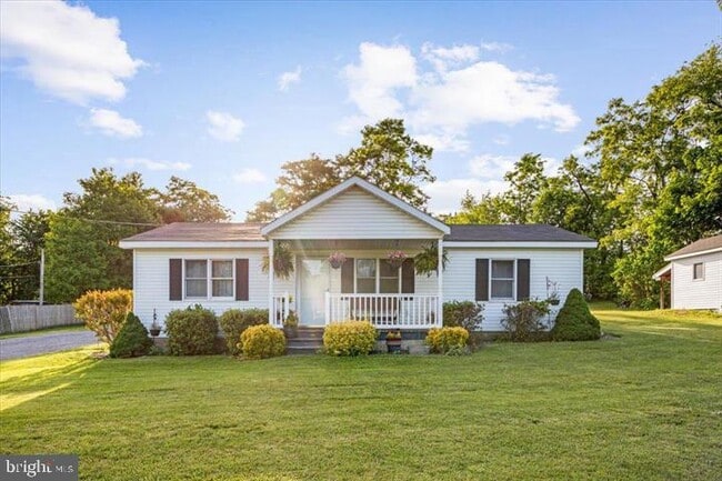 property at 709 Dicks Hollow Rd