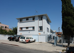 648 N Harvard Blvd Apartamentos