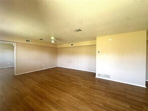 1808 Spring Lake W in Brownwood, TX - Building Photo - Building Photo