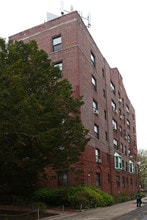 25-10 30th Road in Astoria, NY - Building Photo - Building Photo