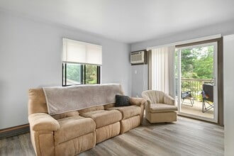 271 Shannon Ct in Plover, WI - Building Photo - Building Photo