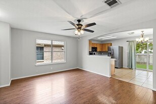 200 Stanford Dr in Leander, TX - Building Photo